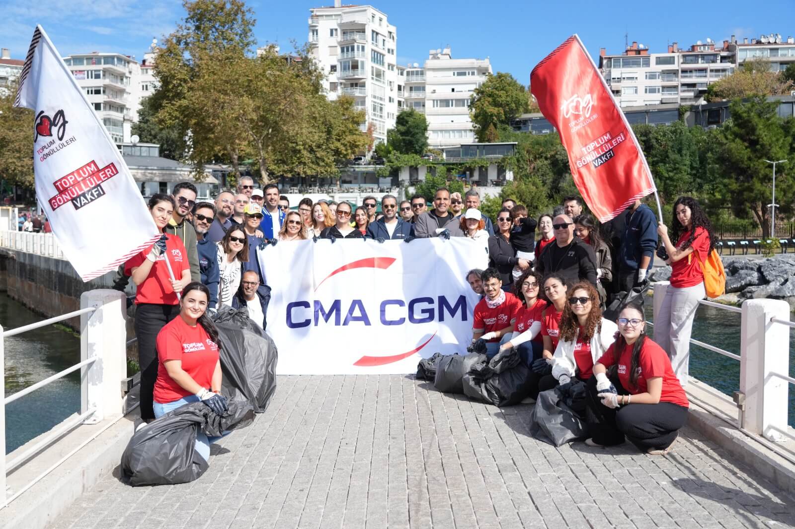 Kadıköy’de gönüllüler çevre temizliği için buluştu